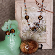 Load image into Gallery viewer, Crystal and Copper Link Necklace with Rose Cut Focal Beads