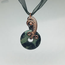 Load image into Gallery viewer, Pendant copper woven kambaba Jasper donut bead