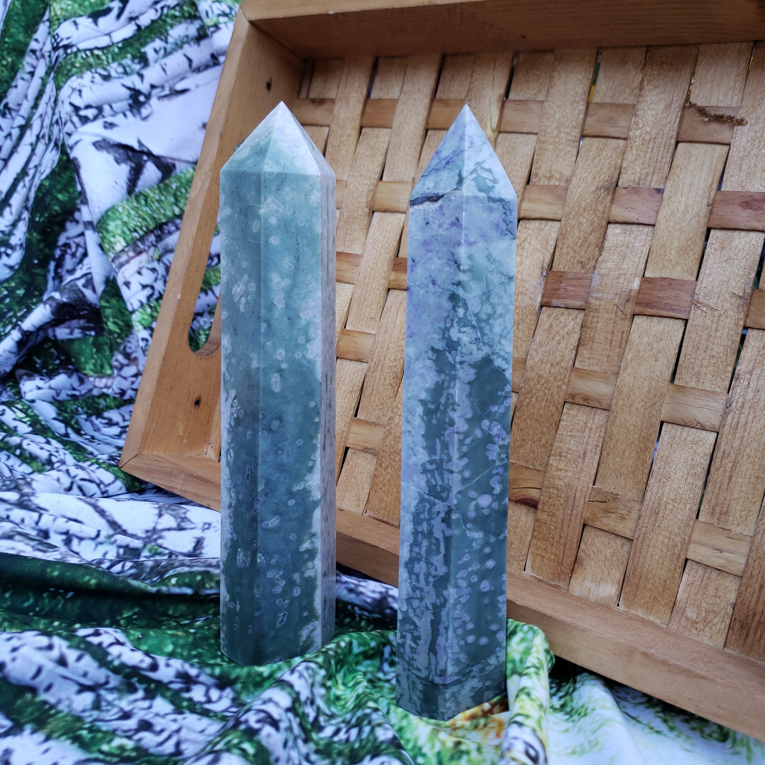 Natural auspicious Jasper Tower