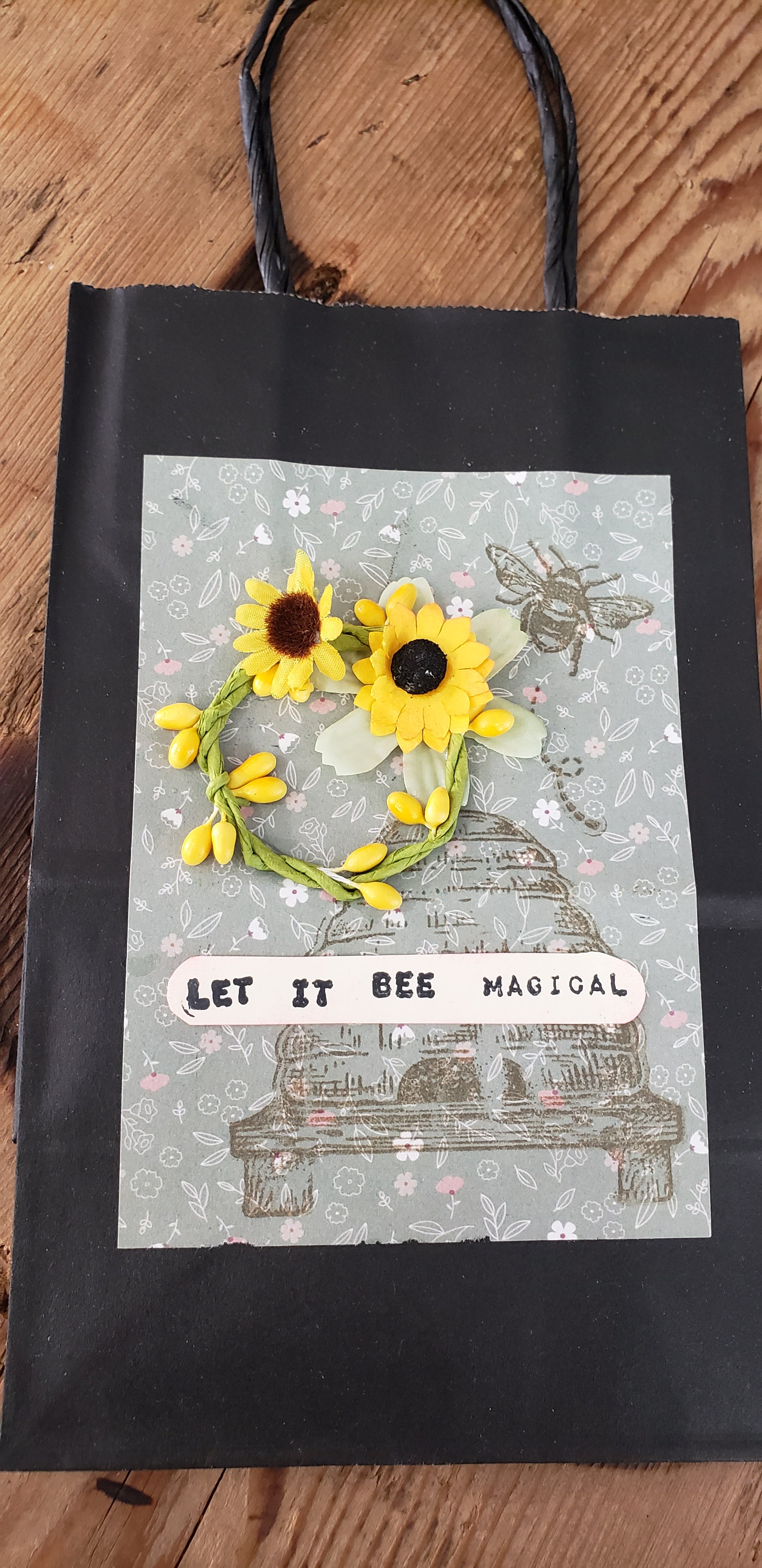 Gift Bag Bee Magical Black