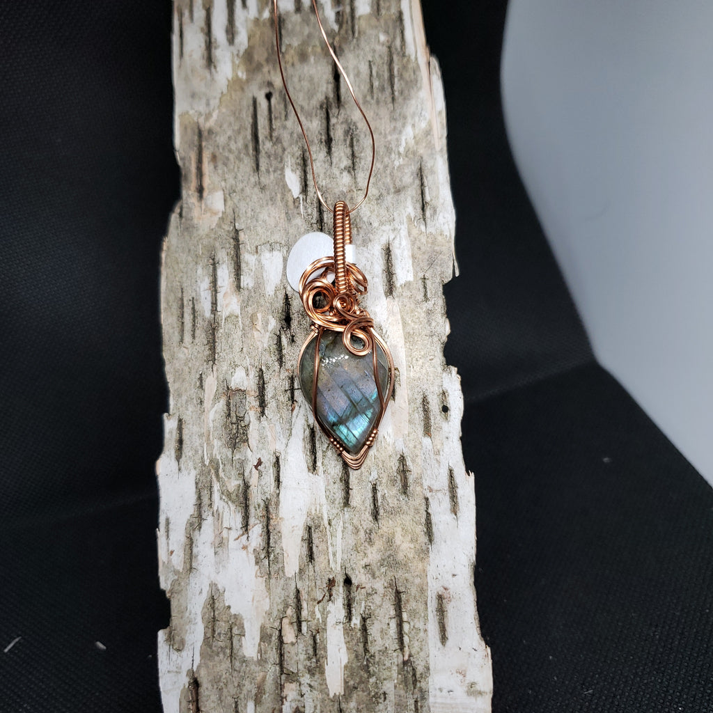 Copper Wire Wrap Labradorite Pendant