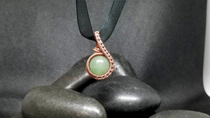 Pendant Copper Wirewoven Green Adventurine Bead