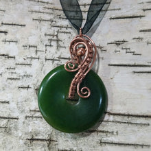 Load image into Gallery viewer, Pendant copper wire woven green jadeite donut bead
