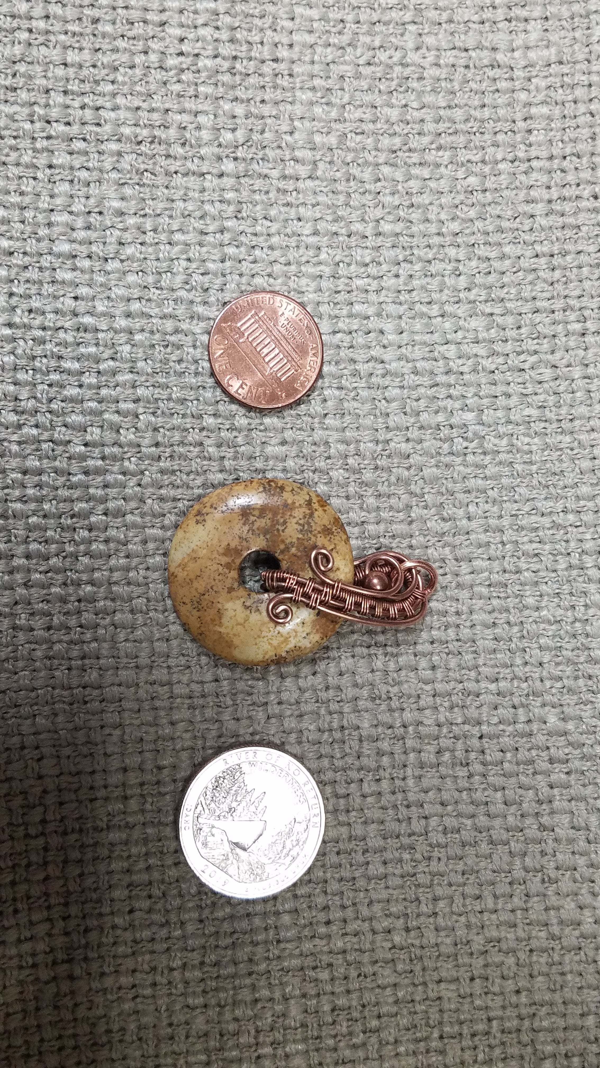 Pendant copper wire woven picture Jasper donut bead