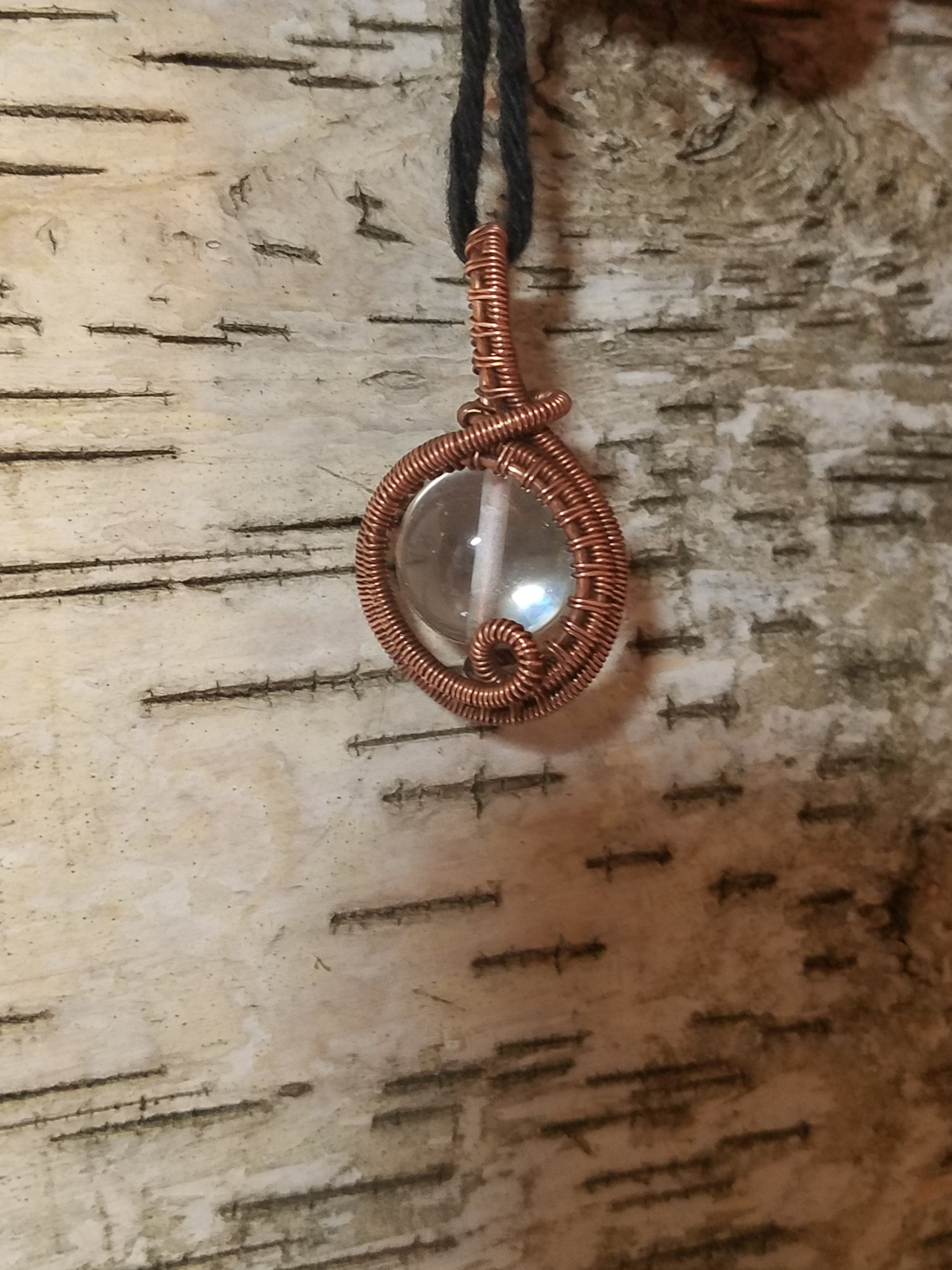 Copper wire woven pendant with 18mm bead